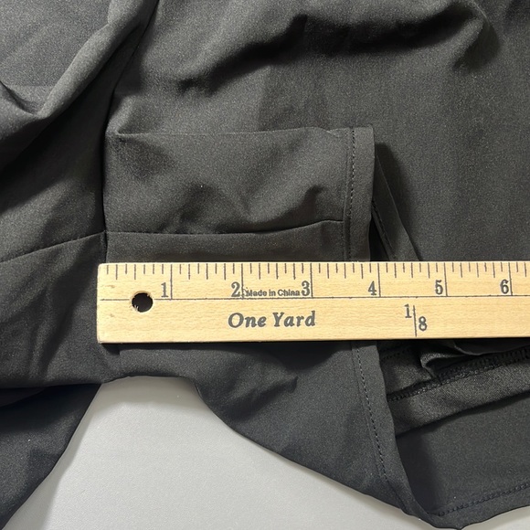 Athletic Works Women’s Black Athletic Shorts with 2 side zip up pockets Size M - Picture 5 of 8